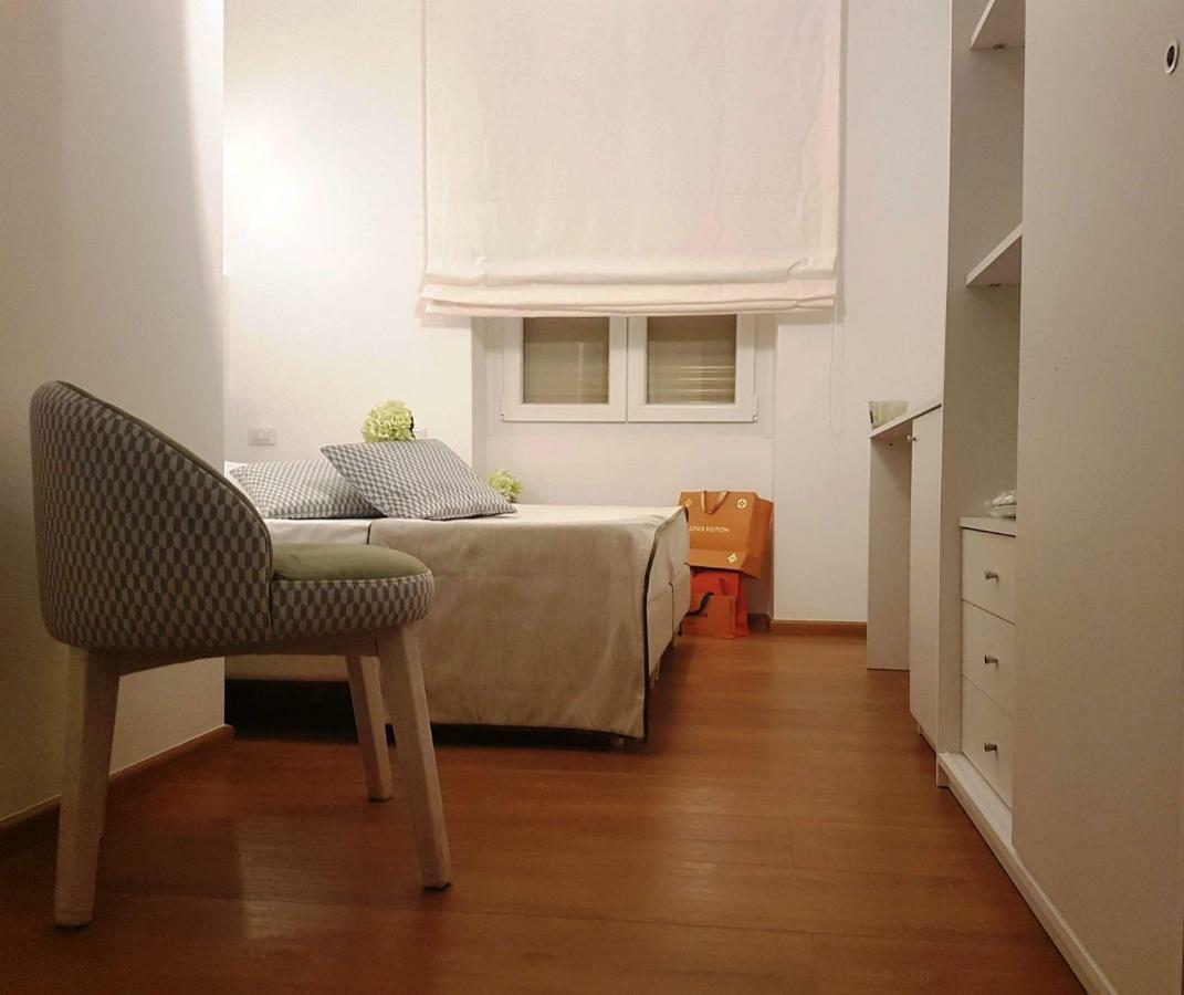 B&B Home Flowers Milano Milão Exterior foto